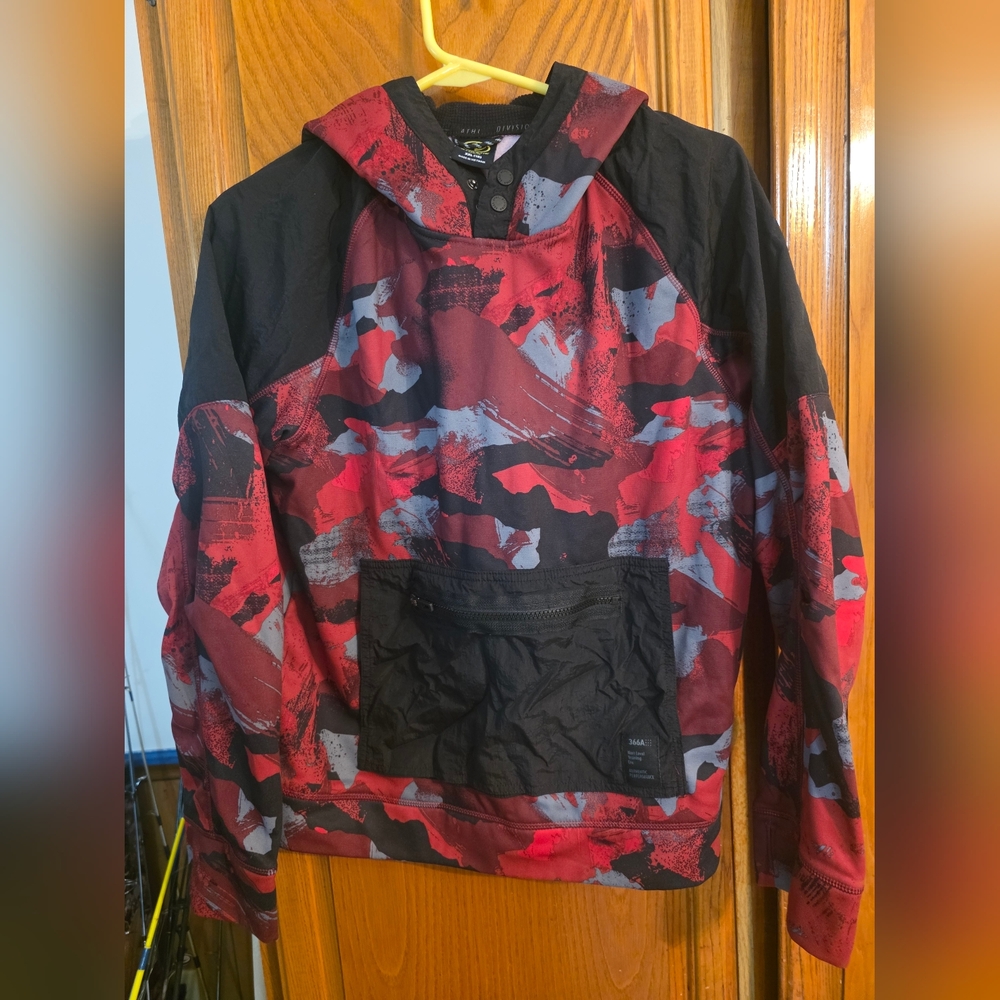 Athletic Works Boys Tech Fkeece Pullover/hoodie In Red And Black Camo- Size XXL